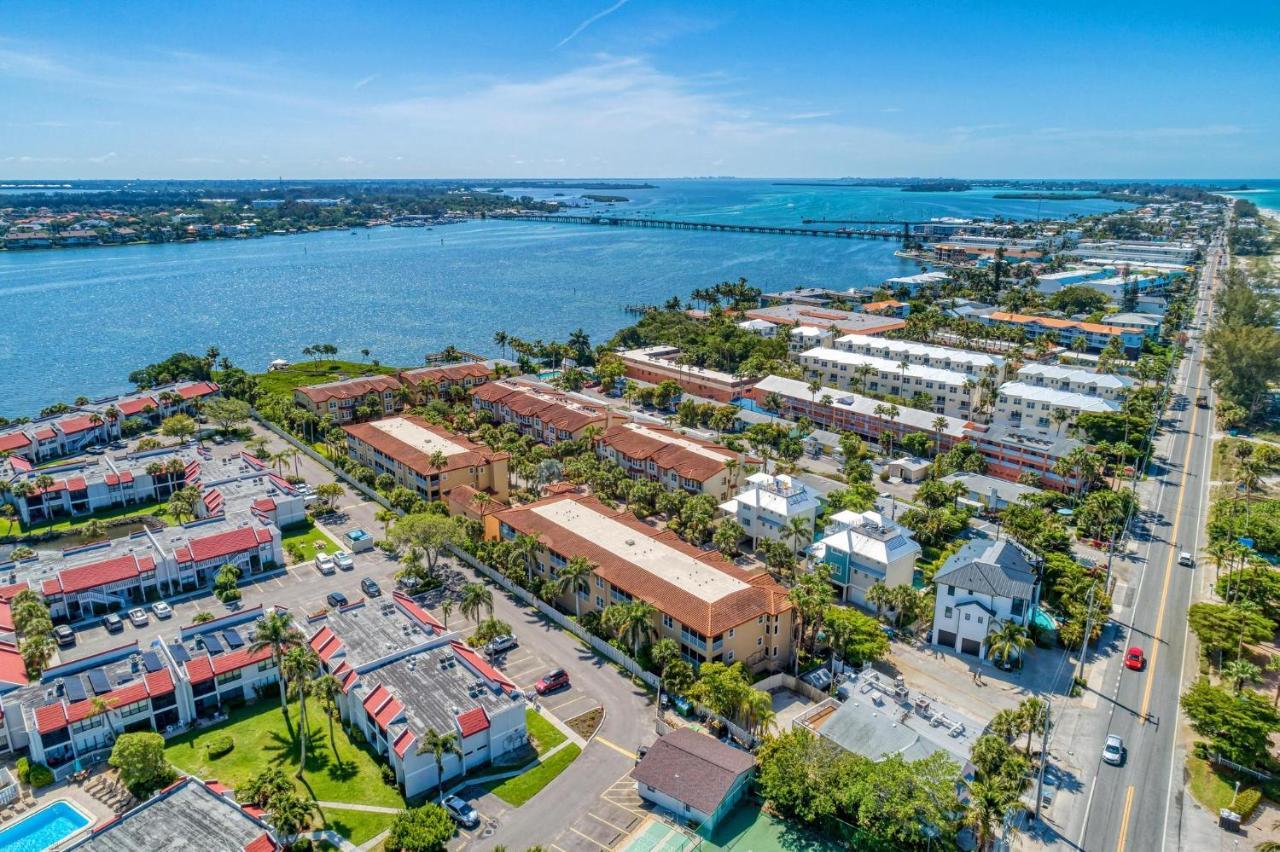 Bradenton Beach Club Bliss-3 Bedroom-2 Bathroom Condo-2 Pools-Hottub-Private Beach Access ภายนอก รูปภาพ